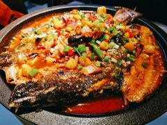 -鸣记脆皮烤鱼·海鲜烤鱼(三八广场店)