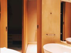 -上海佘山世茂艾美酒店