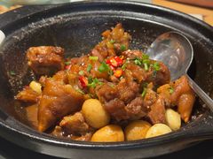 -绿草地·湘菜(酃湖师院店)