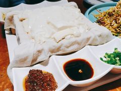 一块豆腐-95号酱骨·一块豆腐(展春园西路店)