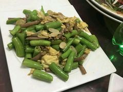 -烁佳海鲜大馅饺子