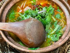 铜锅米卷粉-麒麟风烤牛肉·云南烧烤小排档(丹凤街店)