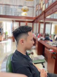 -尼特斯男士发型馆