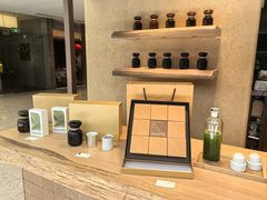 -théATRE 茶聚场(王府中環店)