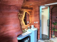 -幸栖洞穴设计酒店(成都春熙路店)