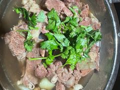 -大众跷脚牛肉馆·非遗传承单位(峨眉山店)