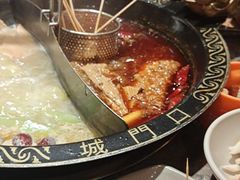 -椒香城门口重庆老火锅(美颂广场店)