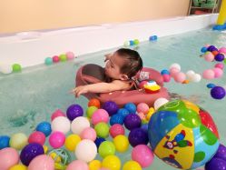 点击看大图 -欢乐悠游婴儿游泳(金碧花园店)