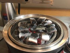 -围炉肉舍•炭烤活鳗•丹东海鲜烤肉(步行街店)