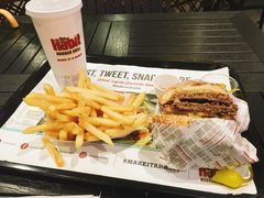 -The Habit Burger Grill 哈比特汉堡(爱琴海店)
