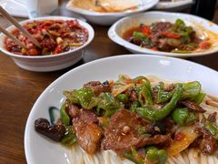 -歹歹的加个面过油肉拌面