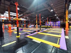 -Tenker Club弹刻极限主题公园 · 蹦床 · 团建 · 生日派对(大关店)
