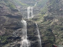 -三叠泉瀑布