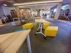 -漕河泾街道图书馆(漕河泾社区文化活动中心店)