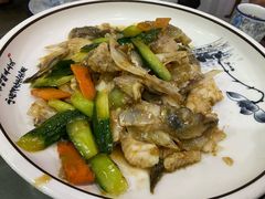 生炒鱼头-广迎居老正兴菜馆
