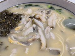 -明呈黄鱼面馆(斜土路店)