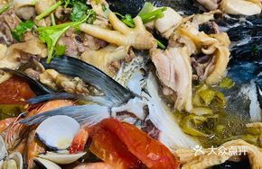 Steamed Bighead Fish and Chicken