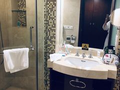 -汕尾巴黎半岛酒店