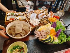 -菌自由丨野生菌火锅特色庭院餐厅(丽江古城店)