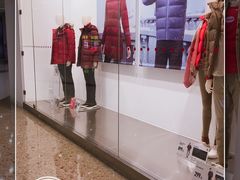 -优衣库(广州番禺万达广场店)