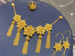 -六福珠寶(陈村顺联广场店)