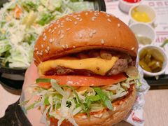-The Habit Burger Grill 哈比特汉堡(复兴soho店)