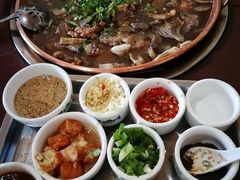 -朝伟清真铜瓢牛肉馆(三十年老·店)