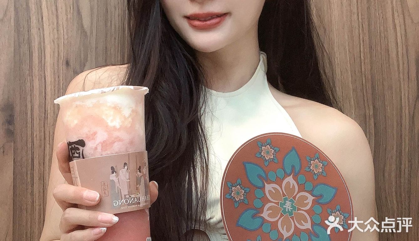 这个夏天一定要喝到的治愈系奶茶！排队也值了