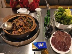-胡须佬鸡煲四季火锅店(石厦西村直营店)
