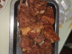 -荣吉招牌自助骨头锅(顾乡店)
