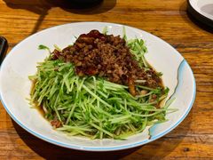 有机豆苗-老滇山寨•云南特色菜•地方菜•民族风情歌舞表演(金碧店)