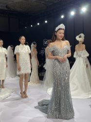 -Renee芮亦婚纱(原丽莎)