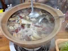 -威邵鸡煲(西华路总店)