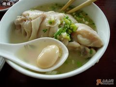 -雷祖芳老妈蹄花店