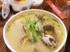鲜汤花甲粉-何记花甲(海岸城旗舰店)