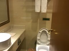 -维也纳酒店(广州南站汉溪长隆地铁站万博地铁站店)