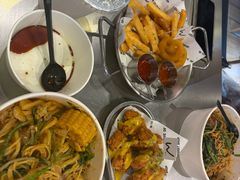 -W COLLECTIVE  DESSERT SHOP