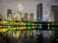-万绿园