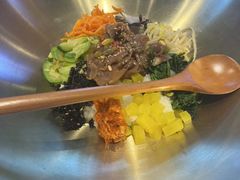 烤牛肉拌饭-梨花牛肉汤饭(仁恒伊势丹店)