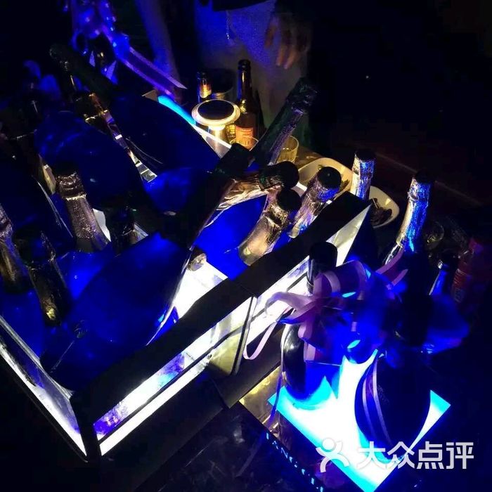 郑州皇后酒吧图片