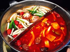 -湊湊火锅·茶憩(新中关购物中心店)