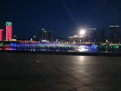 -东港音乐喷泉广场