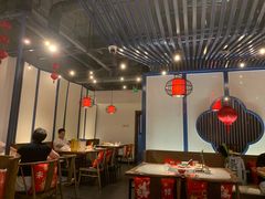 -尚尚仙·酸汤猪手·猪肚鸡火锅(华联万柳购物中心店)