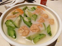 -年辉渔村·非遗传承餐厅(新丰江店)