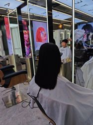 -藤野造型烫发染发