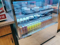 -渝是乎川渝小炒(新世界百货望京店)
