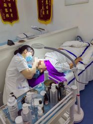 -蕾特恩专业祛痘·皮肤管理