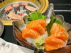 -山川小町·极番烧肉(新地假日广场店)