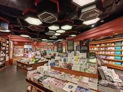 -西西弗书店&矢量咖啡(静安大悦城店)