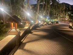 -亚龙湾希尔顿自助餐厅·海鲜·烧烤·沙滩BBQ·现场乐队